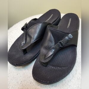 Merrell Gardena Black Leather Flip-Flops Size 9
